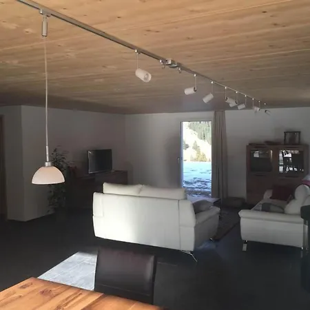 Chesa Parpan By Interhome شقة فالبيلا